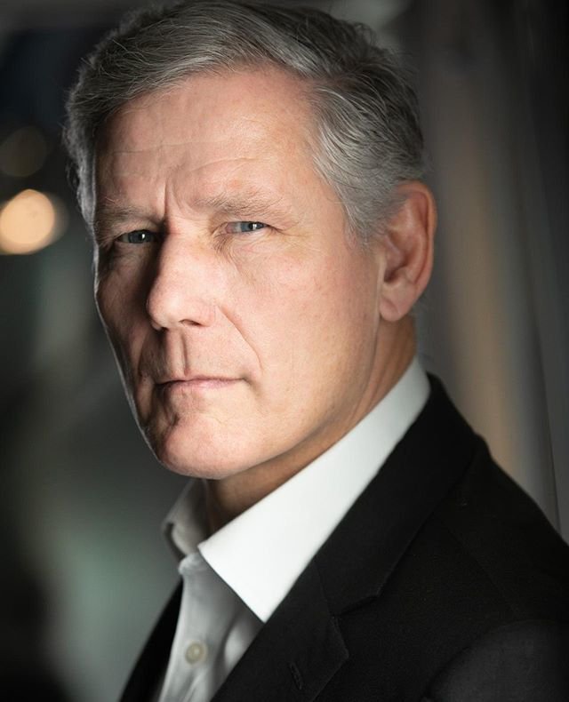 Main Headshot Steve Broad Actor