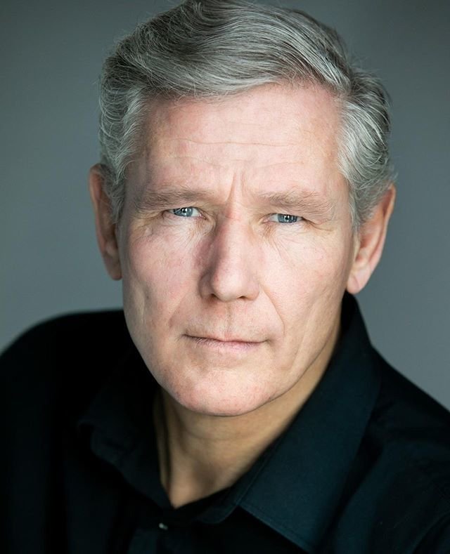 Main Headshot Steve Broad Actor