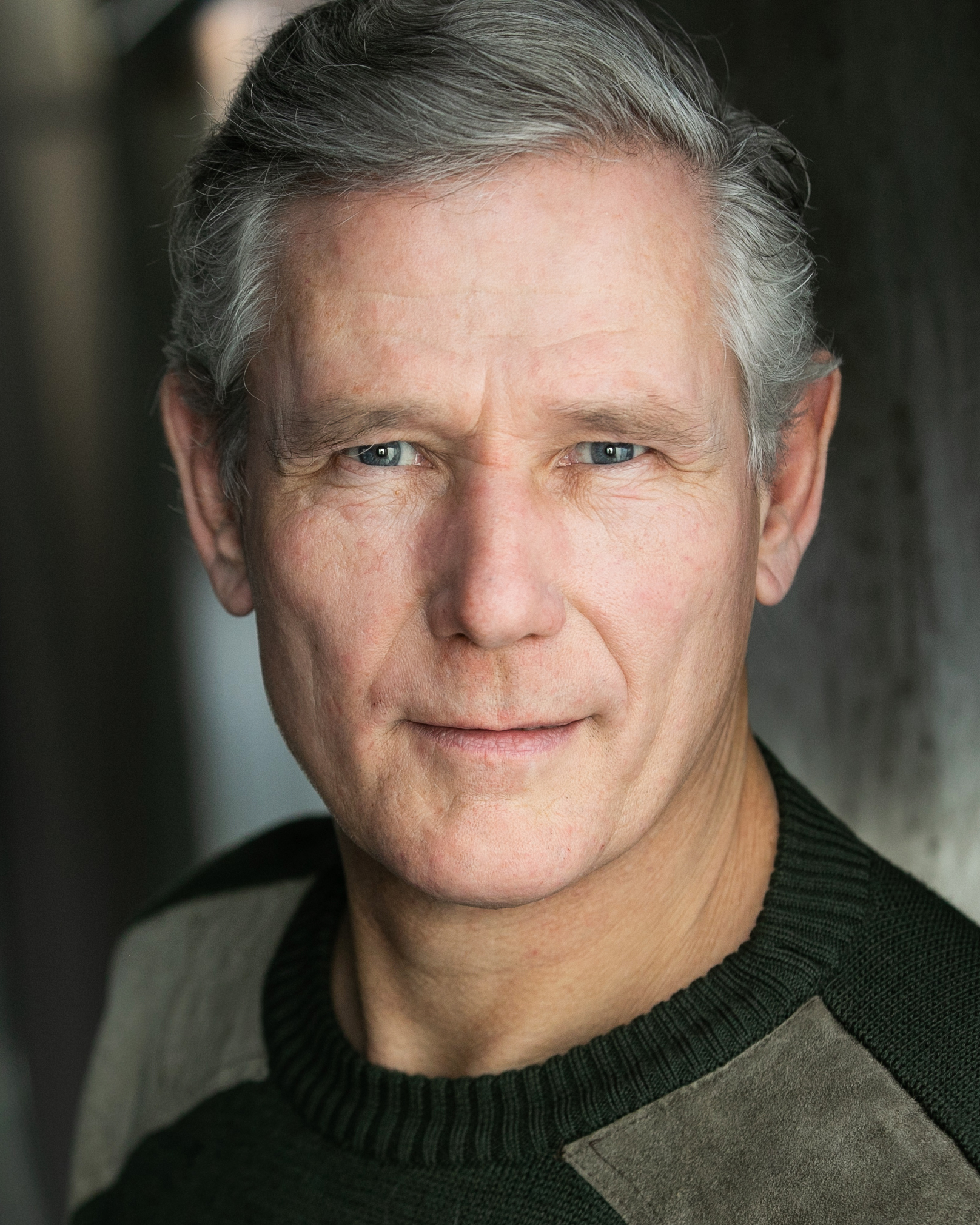 Main Headshot Steve Broad Actor